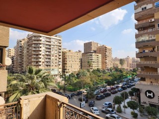 شقة للبيع بمصر الجديدة